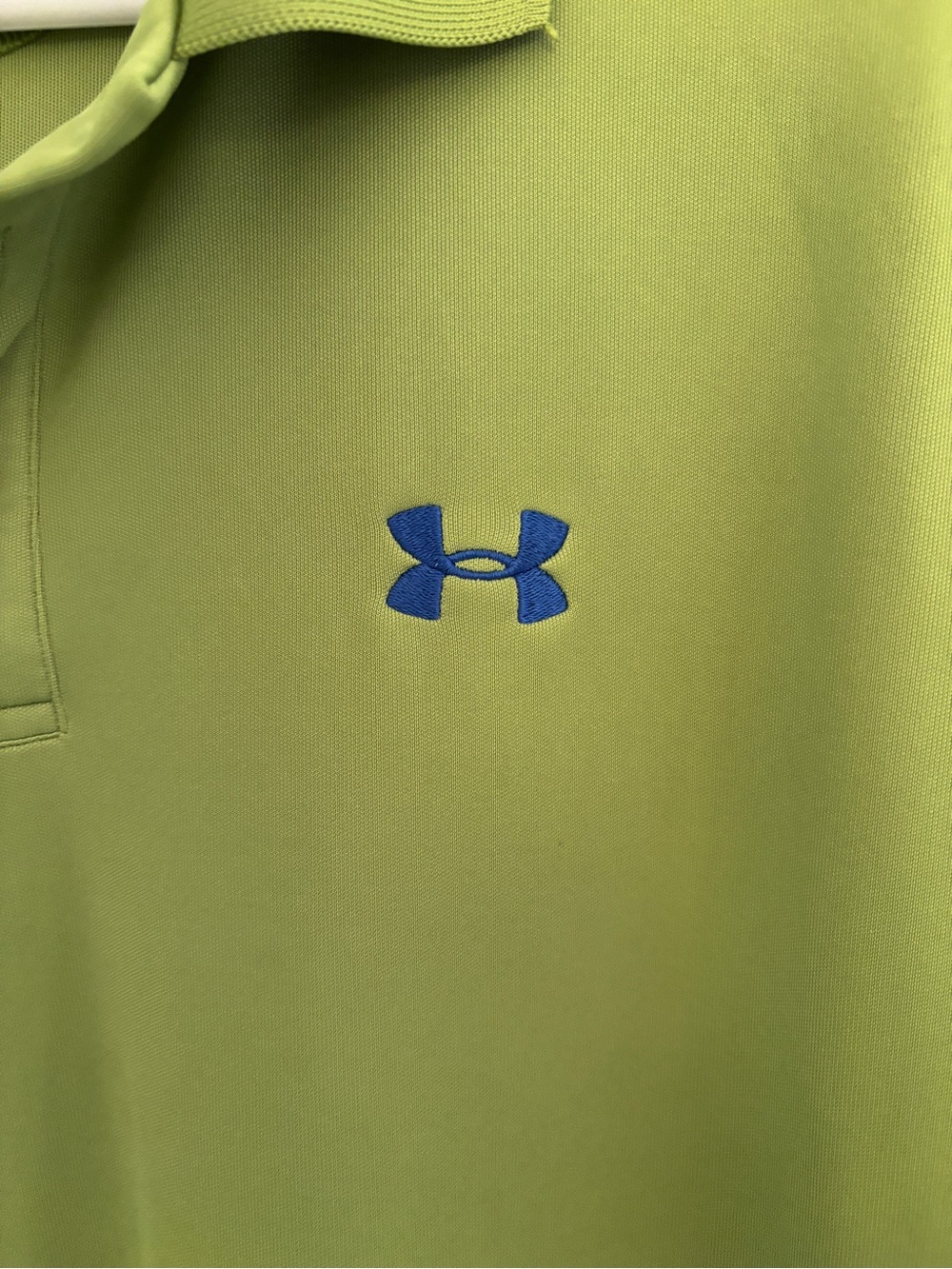 Under Armour Green Large SunmerPolo Shirt Heat Gear Loose with Blue Logo 50 x 29 - Picture 2 of 10